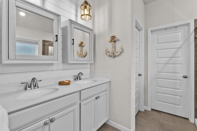 12813 S Winding Pines Drive, Tomball, TX 77375