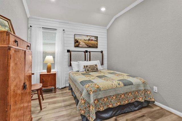 12813 S Winding Pines Drive, Tomball, TX 77375