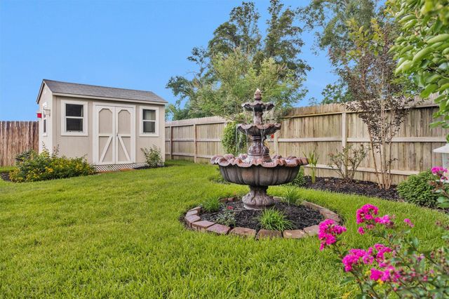 12813 S Winding Pines Drive, Tomball, TX 77375