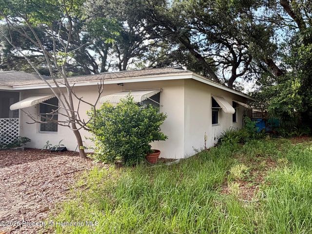 7179 Spring Hill Drive, Spring Hill, FL 34606
