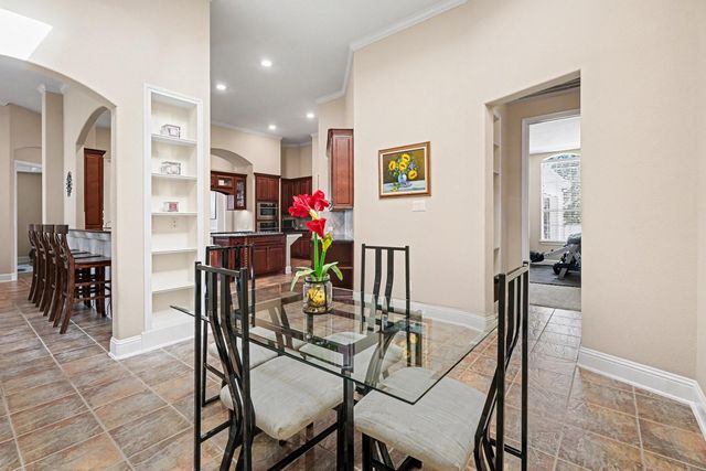 2296 Lakeway Drive, Friendswood, TX 77546