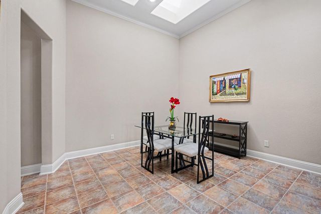 2296 Lakeway Drive, Friendswood, TX 77546