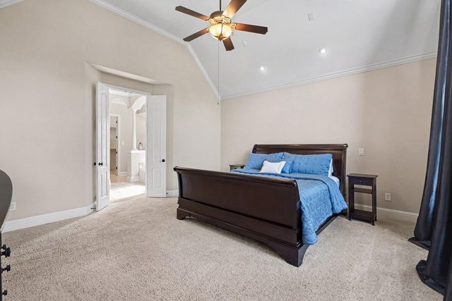 2296 Lakeway Drive, Friendswood, TX 77546