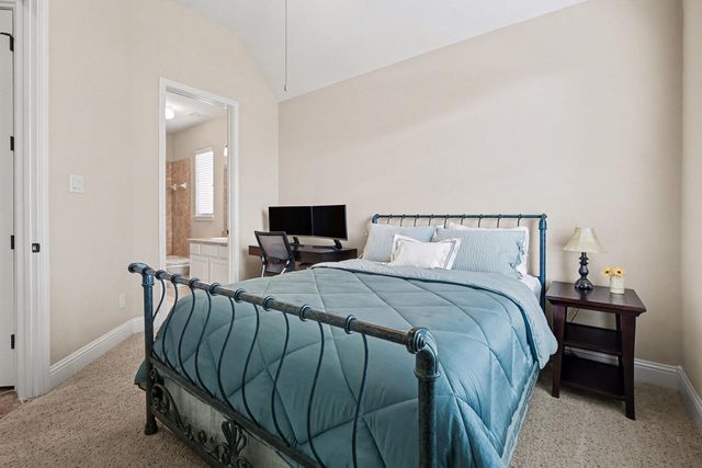 2296 Lakeway Drive, Friendswood, TX 77546