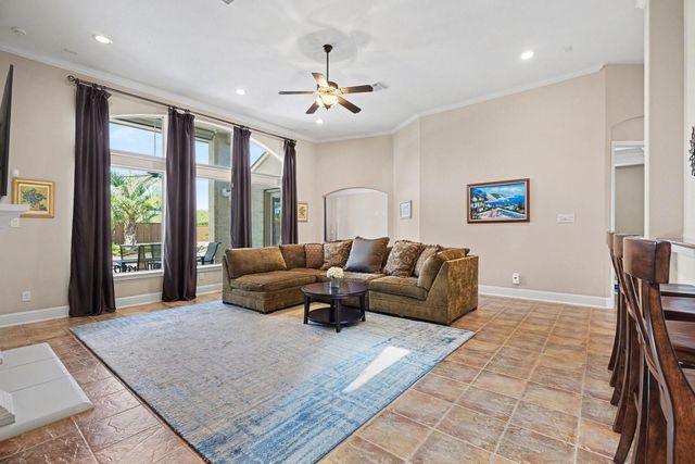 2296 Lakeway Drive, Friendswood, TX 77546