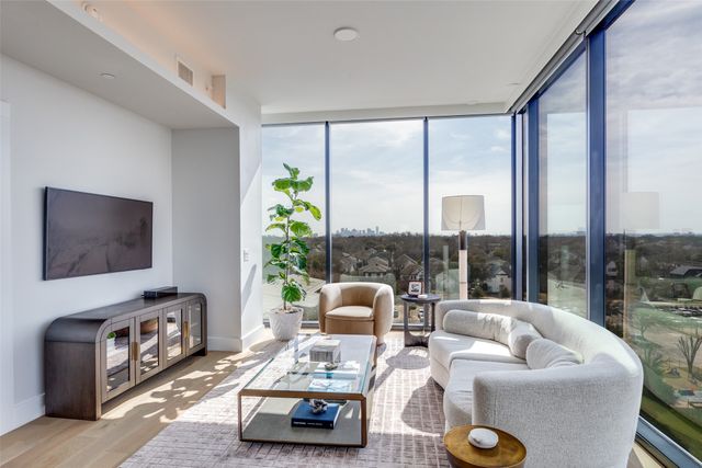 8119 Douglas Avenue 710, Dallas, TX 75225