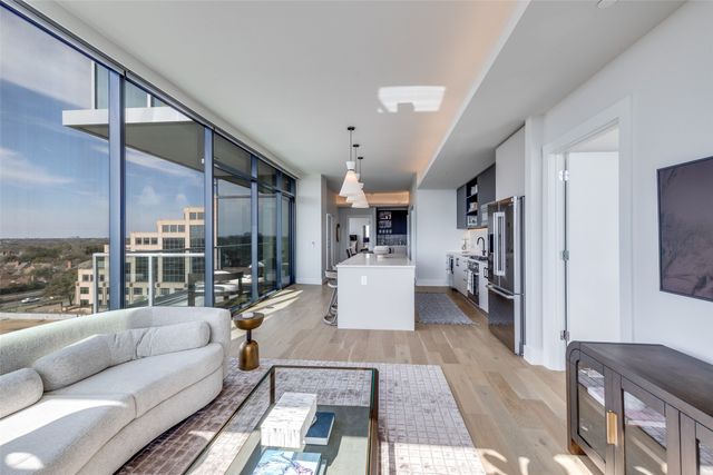 8119 Douglas Avenue 710, Dallas, TX 75225