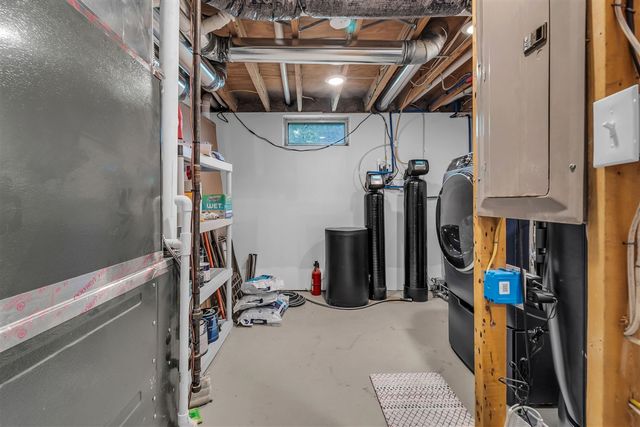 10911 Woodbrook Drive, Cement City, MI 49233