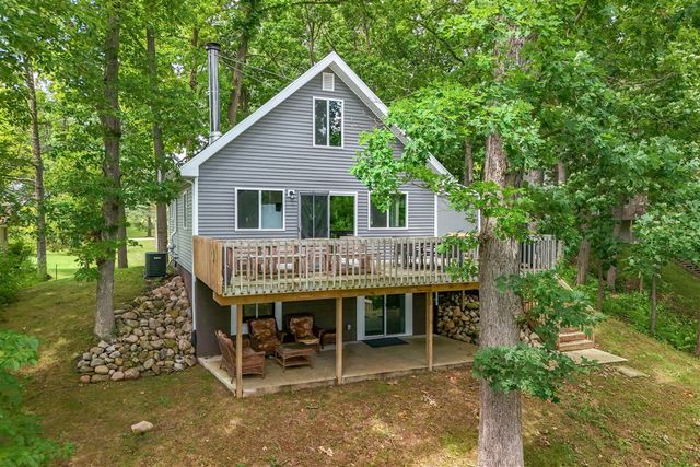 10911 Woodbrook Drive, Cement City, MI 49233