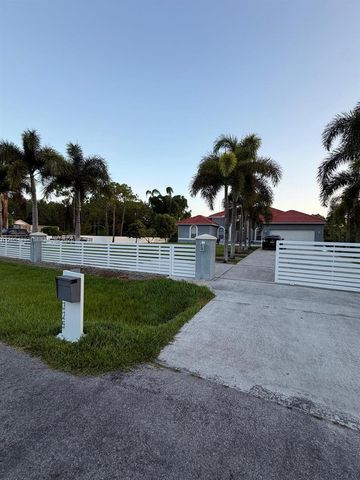 15325 N 75th Ln N, Loxahatchee, FL 33470