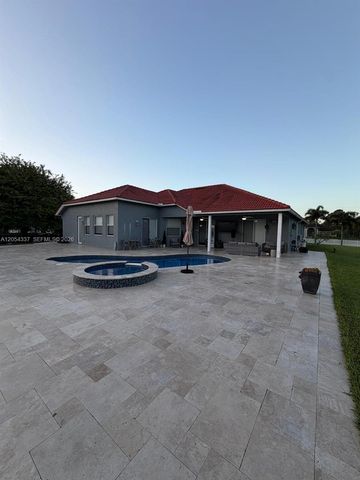 15325 N 75th Ln N, Loxahatchee, FL 33470