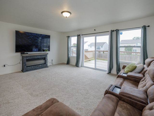 1626 Tea Pond Court, Vicksburg Vllg, MI 49097
