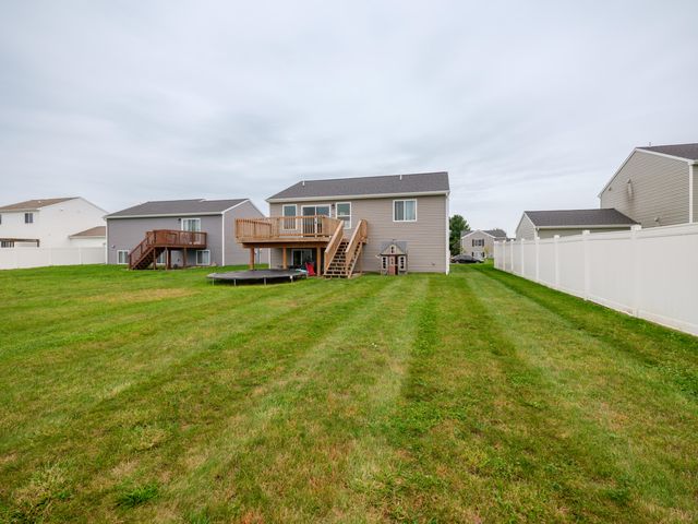 1626 Tea Pond Court, Vicksburg Vllg, MI 49097