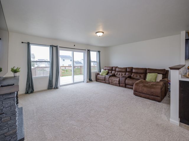 1626 Tea Pond Court, Vicksburg Vllg, MI 49097