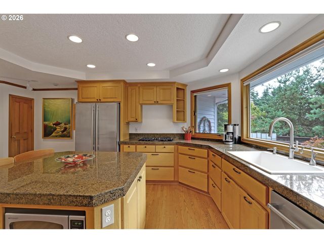 15290 Sw 141ST Ave, Portland, OR 97224