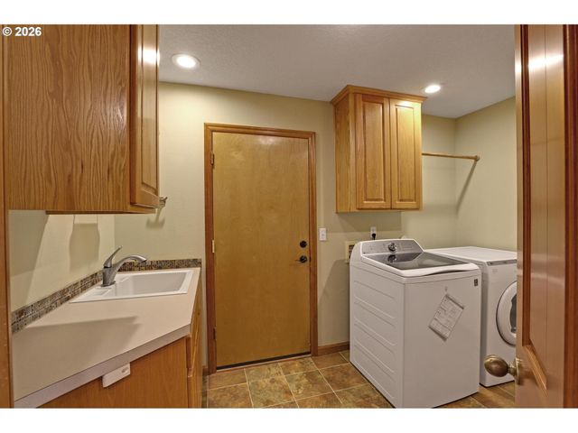 15290 Sw 141ST Ave, Portland, OR 97224