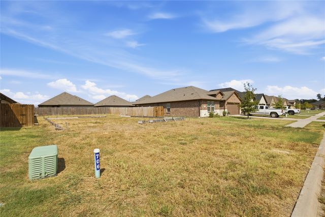 706 Moseley Lane, Greenville, TX 75402