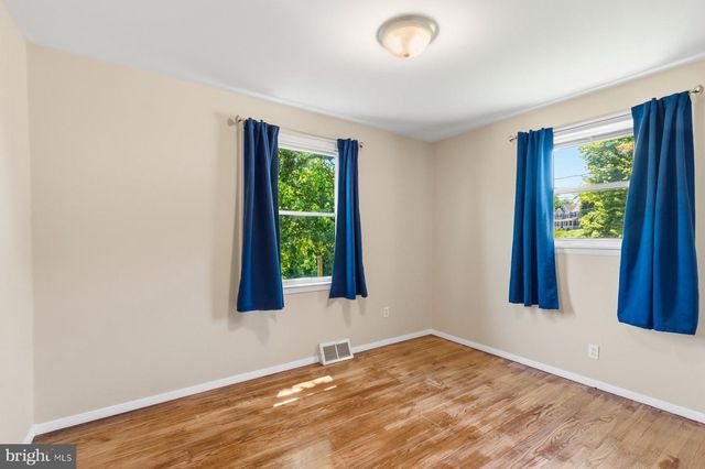 9704 OAKDALE AVE, Parkville, MD 21234