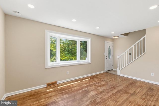 9704 OAKDALE AVE, Parkville, MD 21234