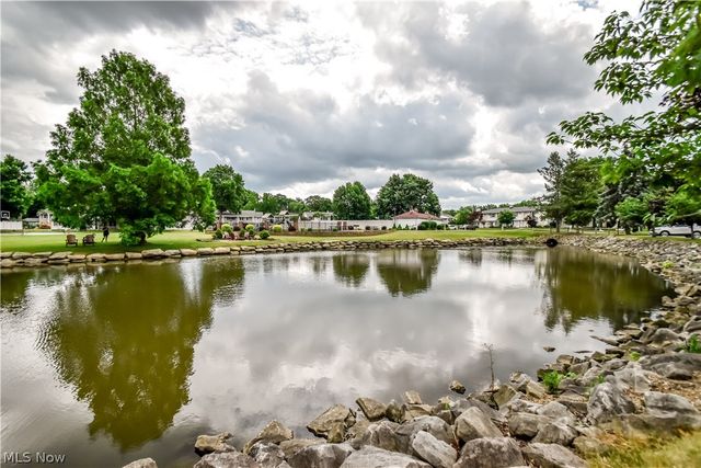 1 Meadowlawn Drive 12, Mentor, OH 44060
