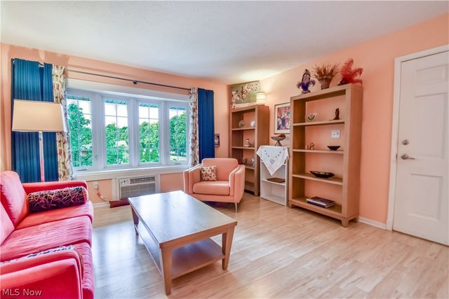 1 Meadowlawn Drive 12, Mentor, OH 44060