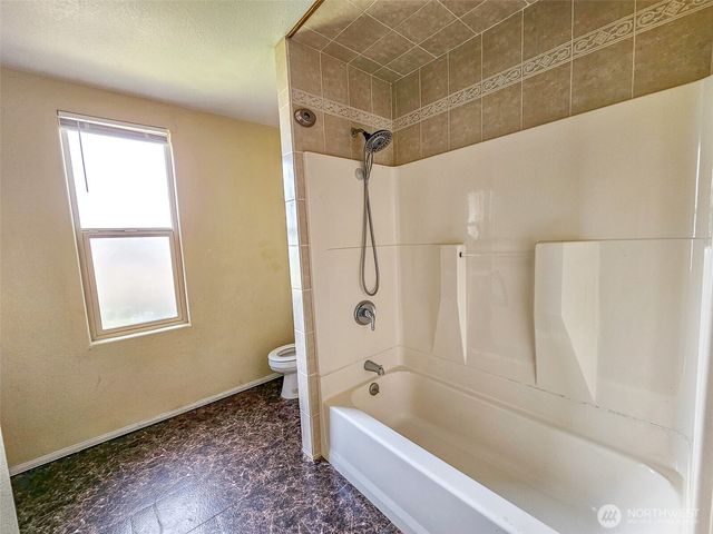 1402 W Market Street, Aberdeen, WA 98520