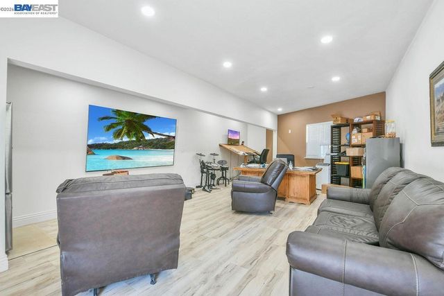 195 Payne Ave, Brentwood, CA 94513