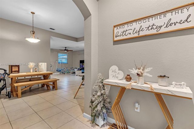 11833 SW 250th Ter, Homestead, FL 33032