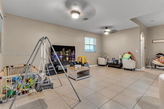 11833 SW 250th Ter, Homestead, FL 33032