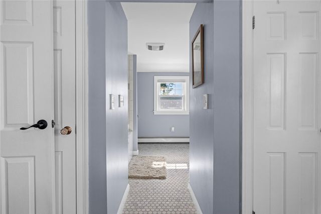 698 High Street, Cumberland, RI 02864