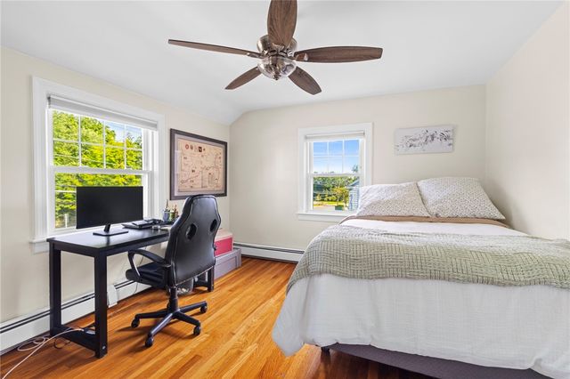 698 High Street, Cumberland, RI 02864