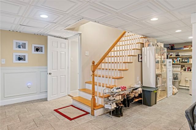 698 High Street, Cumberland, RI 02864