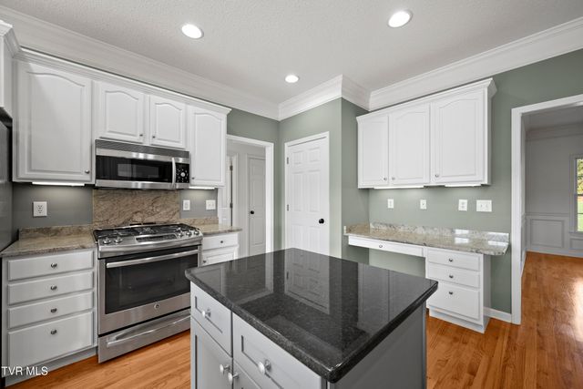 295 Southridge Drive, Blountville, TN 37617