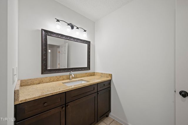 295 Southridge Drive, Blountville, TN 37617