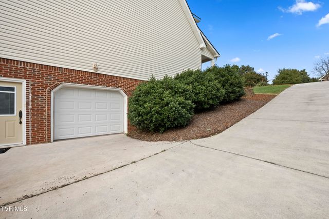 295 Southridge Drive, Blountville, TN 37617