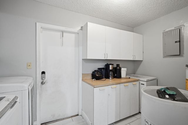 1301 SW 75th Avenue, North Lauderdale, FL 33068