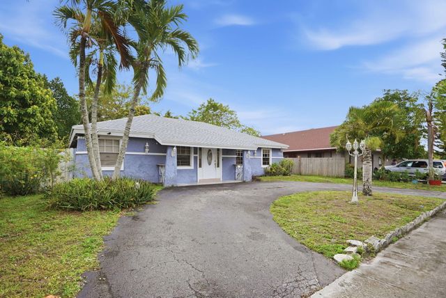 1301 SW 75th Avenue, North Lauderdale, FL 33068