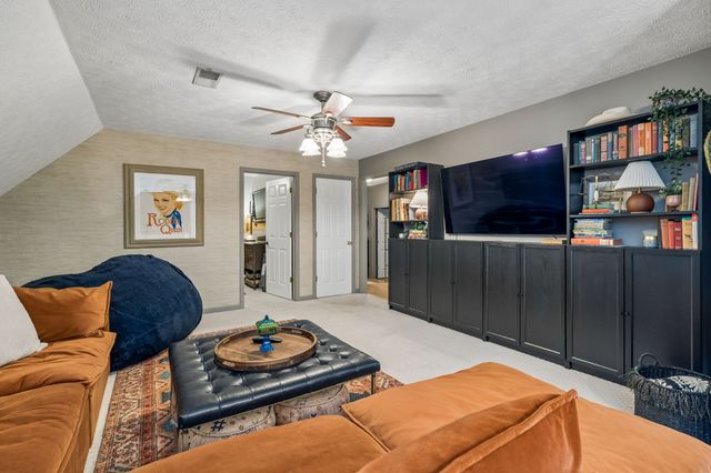 124 Poplar Dr, Brush Creek, TN 38547