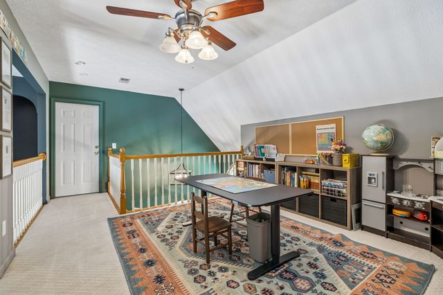 124 Poplar Dr, Brush Creek, TN 38547