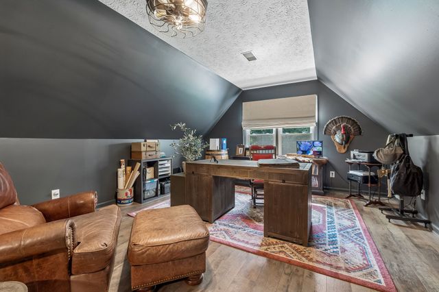 124 Poplar Dr, Brush Creek, TN 38547