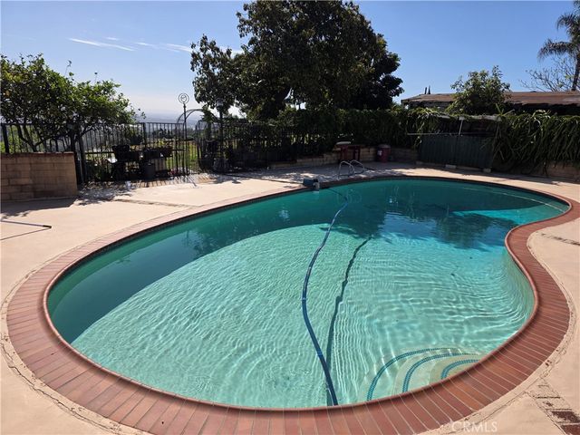 888 Reposado, La Habra Heights, CA 90631