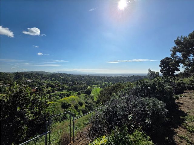 888 Reposado, La Habra Heights, CA 90631