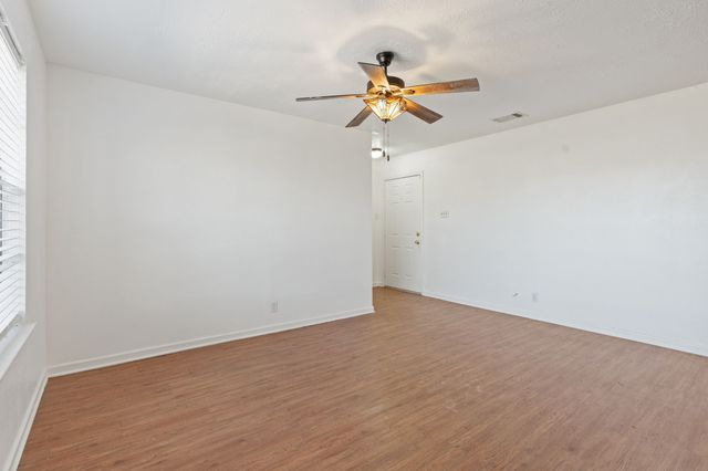 143 N Imperial Drive, Denison, TX 75020