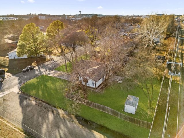 143 N Imperial Drive, Denison, TX 75020