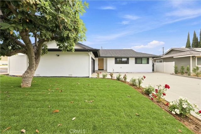 17511 Leafwood, Tustin, CA 92780