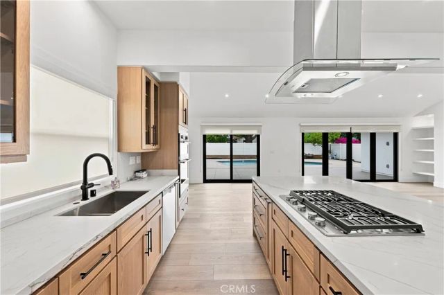 17511 Leafwood, Tustin, CA 92780