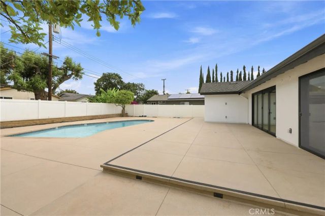 17511 Leafwood, Tustin, CA 92780