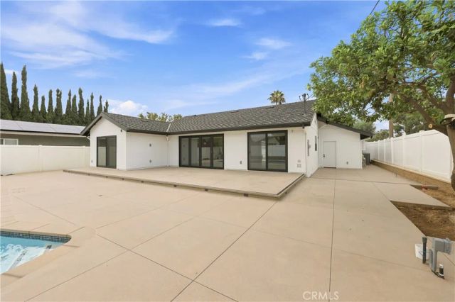 17511 Leafwood, Tustin, CA 92780