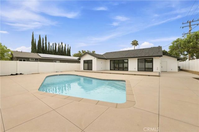 17511 Leafwood, Tustin, CA 92780