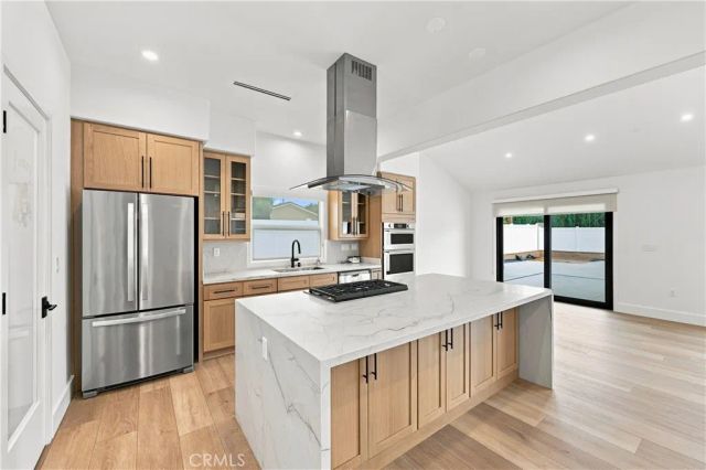 17511 Leafwood, Tustin, CA 92780